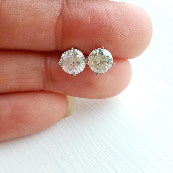 Certified 14K White Gold Colorless Moissanite 1.42ct Post Stud Earrings - Picture 1 of 12